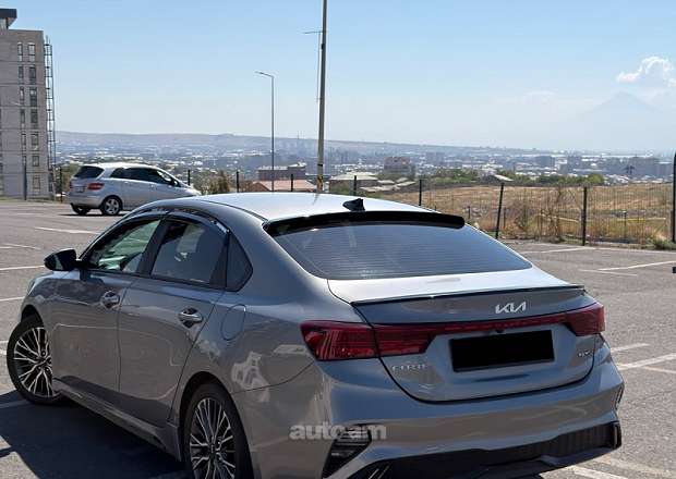 Kia Forte 2022 — լուսանկար 4