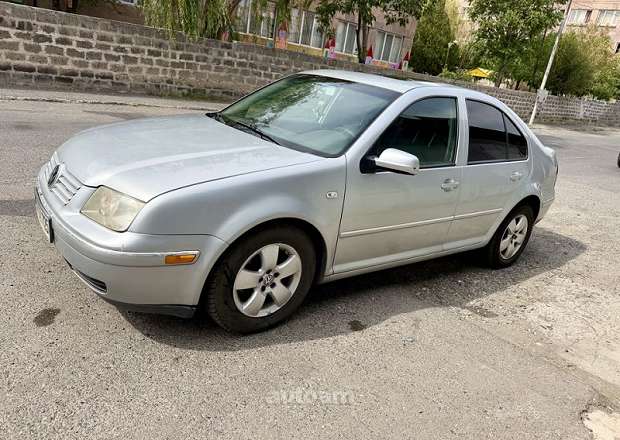 Volkswagen Jetta 2004 — լուսանկար 5