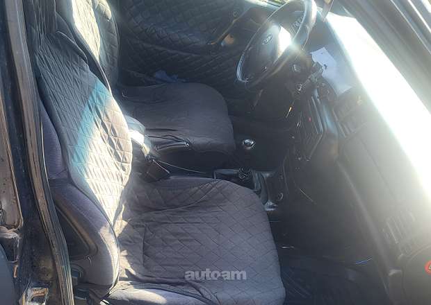 Opel Vectra B 1996 — լուսանկար 2