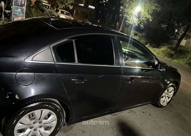 Chevrolet Cruze 2012 — լուսանկար 3