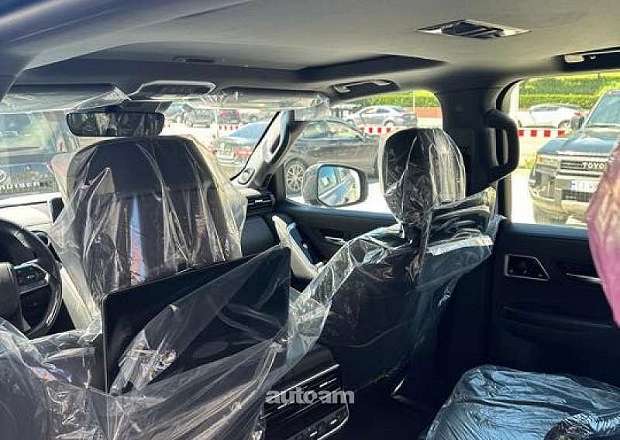 Toyota Land Cruiser 300 2026 — photo 6