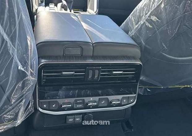 Toyota Land Cruiser 300 2026 — photo 7