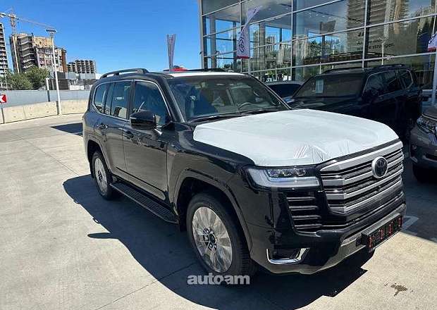 Toyota Land Cruiser 300 2026 — photo 3