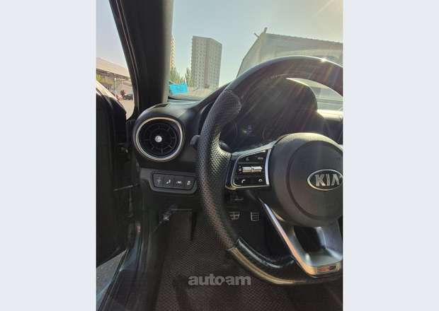 Kia Forte 2020 — photo 4