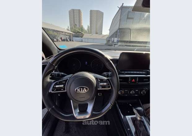 Kia Forte 2020 — photo 3