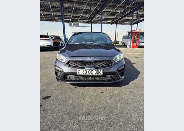 Kia Forte 2020 — photo 2