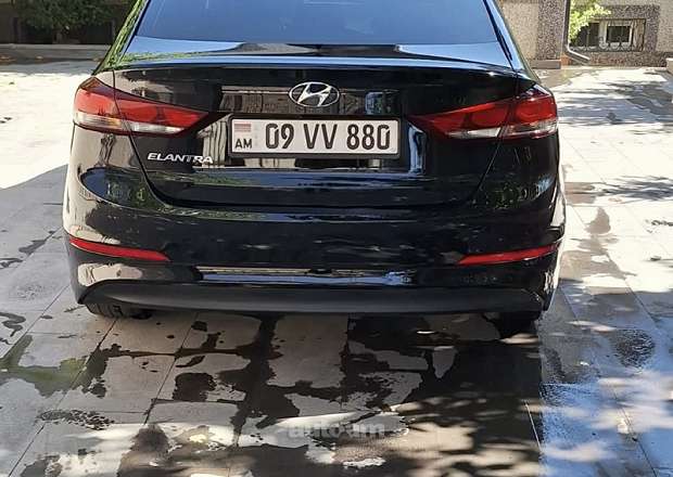 Hyundai Elantra 2018 — լուսանկար 4