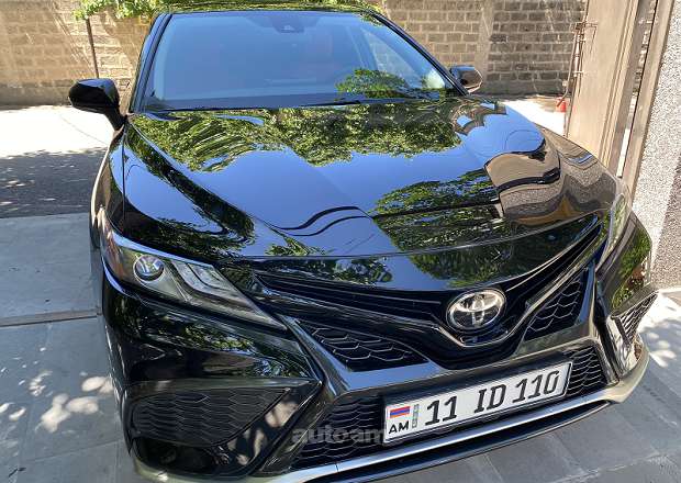 Toyota Camry 2022 — լուսանկար 4