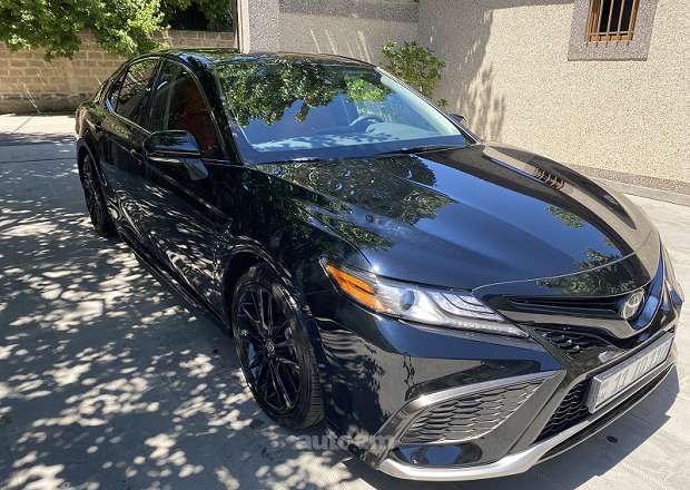 Toyota Camry 2022 — լուսանկար 6