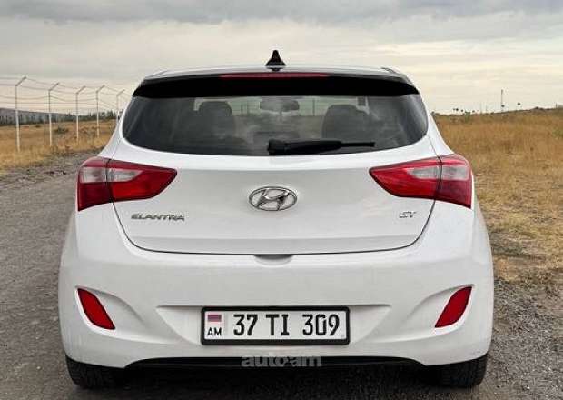 Hyundai Elantra 2013 — photo 4