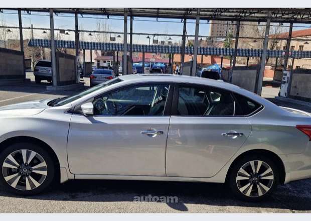 Nissan Sentra