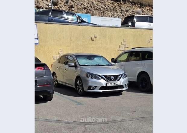 Nissan Sentra