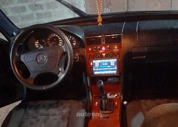 Mercedes-Benz 180 1999 — լուսանկար 5