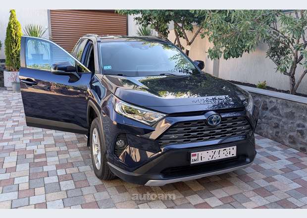 Toyota Rav 4 2020 — photo 1