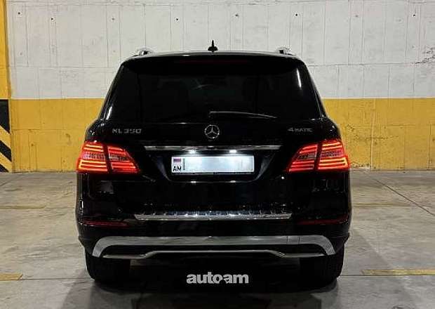 Mercedes-Benz ML 350 2012 — фото 2