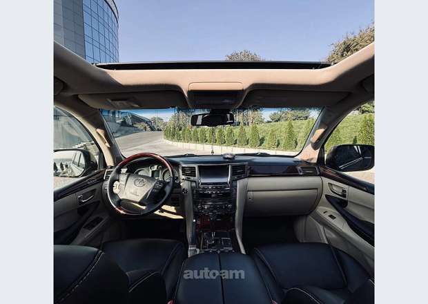 Lexus LX 570 2008 — photo 7