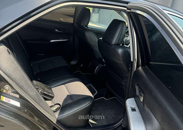 Toyota Camry 2012 — լուսանկար 3