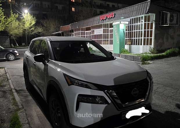 Nissan Rogue 2023 — photo 3