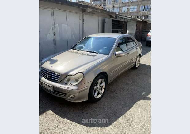 Mercedes-Benz C 240 2005 — լուսանկար 6