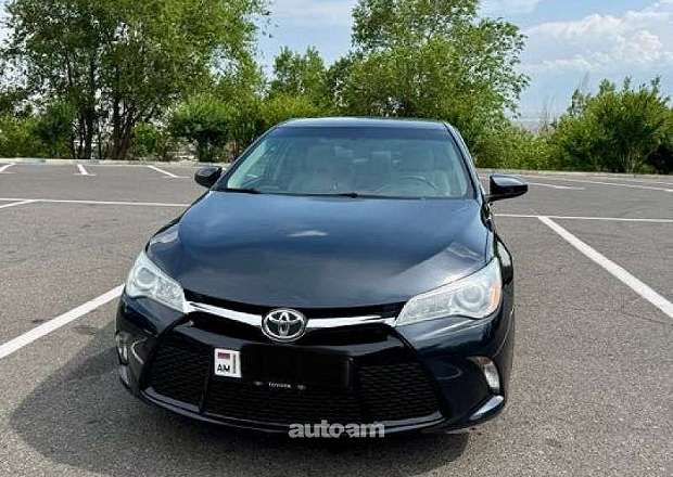 Toyota Camry 2016 — фото 1