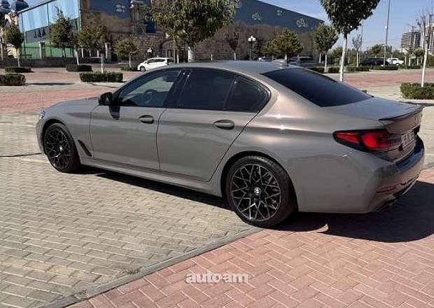 BMW 540 2021 — լուսանկար 2