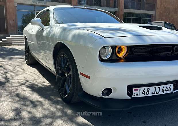 Dodge Challenger 2023 — фото 5