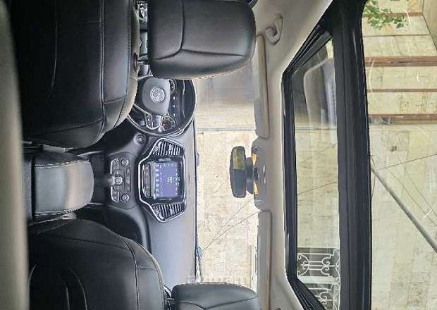 Jeep Cherokee 2020 — photo 8
