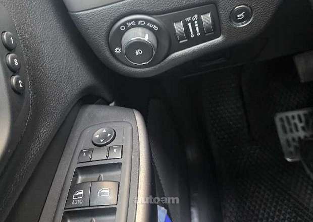 Jeep Cherokee 2020 — photo 6