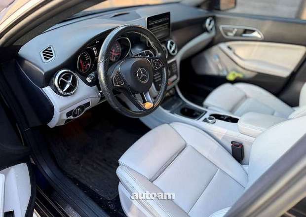 Mercedes-Benz CLA 250