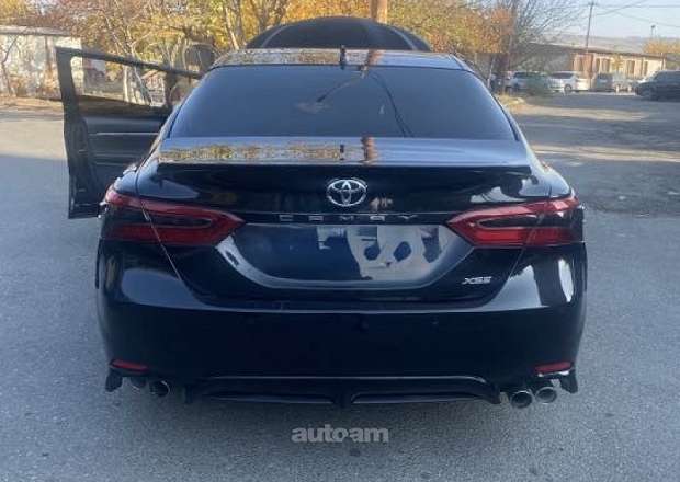 Toyota Camry 2018 — լուսանկար 4