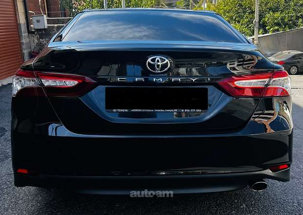 Toyota Camry 2018 — լուսանկար 5