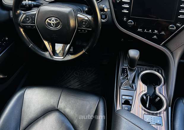 Toyota Camry 2018 — լուսանկար 12