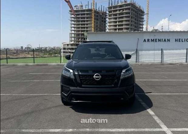 Nissan Pathfinder 2023 — photo 2