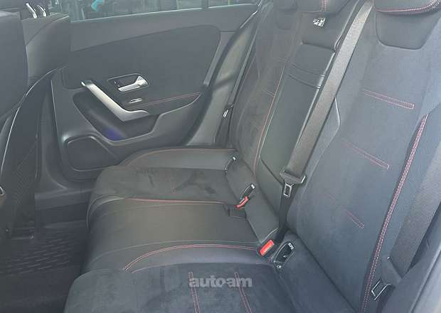 Mercedes-Benz A 220