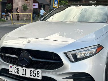 Mercedes-Benz A 220  2022 