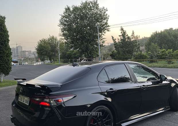 Toyota Camry 2021 — լուսանկար 4