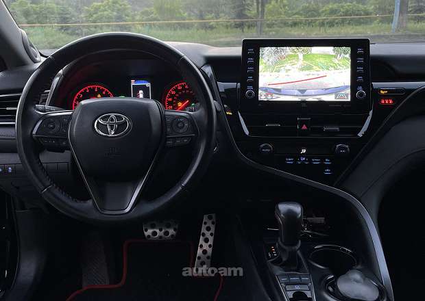 Toyota Camry 2021 — լուսանկար 6