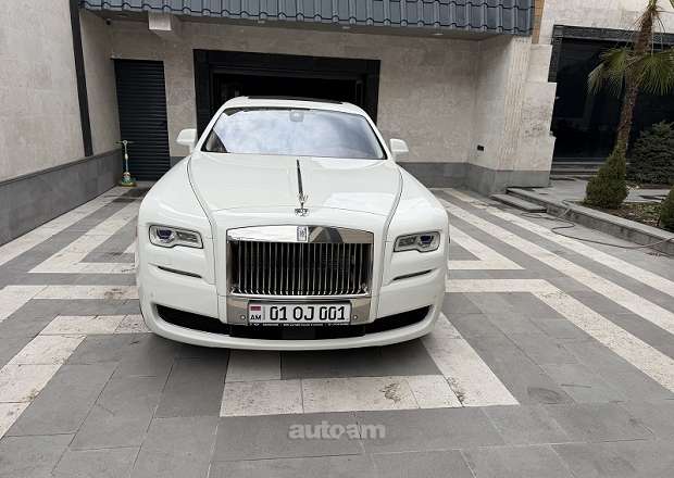 Rolls Royce Ghost 2015 — լուսանկար 14