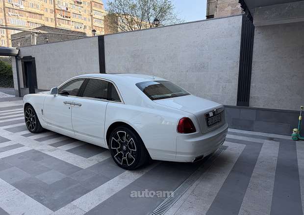 Rolls Royce Ghost 2015 — լուսանկար 7