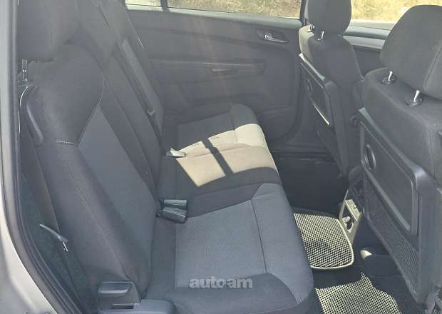 Opel Zafira 2005 — photo 2