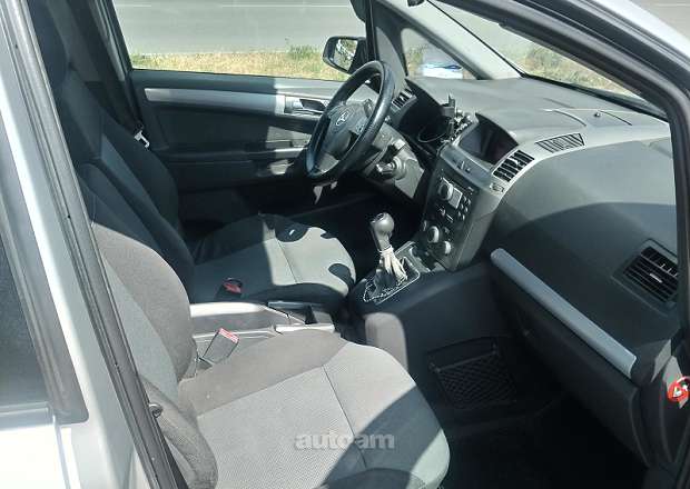 Opel Zafira 2005 — photo 9