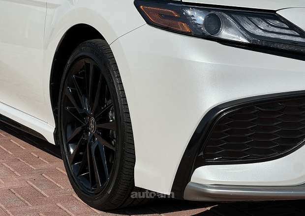 Toyota Camry 2021 — լուսանկար 6