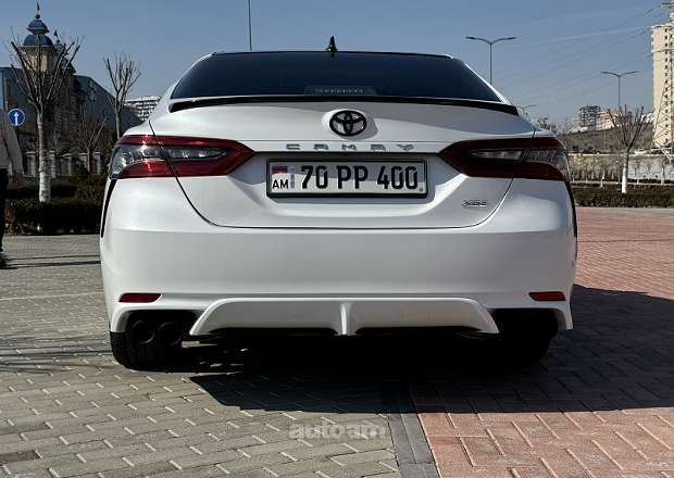 Toyota Camry 2021 — լուսանկար 4