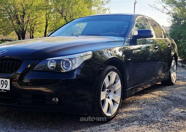 BMW 525 2004 — photo 1