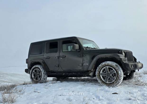 Jeep Wrangler 2021 — фото 8