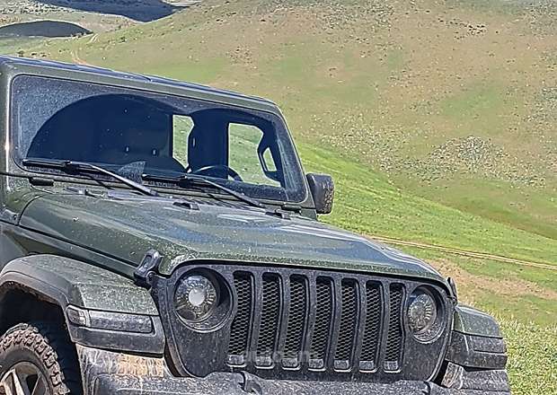 Jeep Wrangler 2021 — фото 1