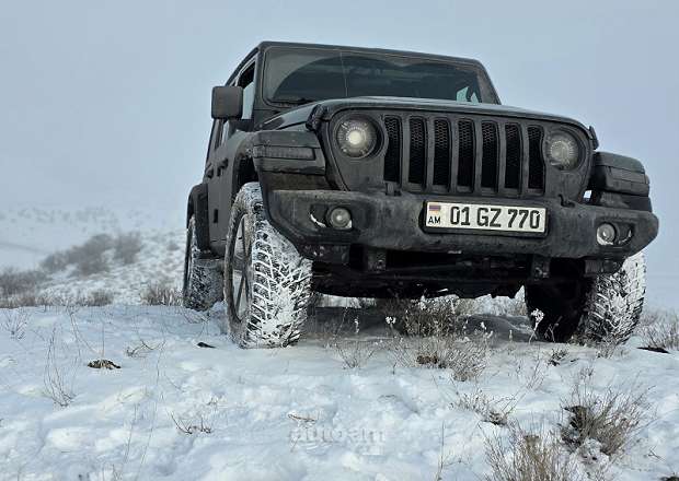 Jeep Wrangler 2021 — фото 7