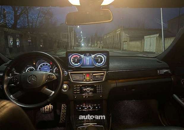 Mercedes-Benz E 350 2010 — photo 10