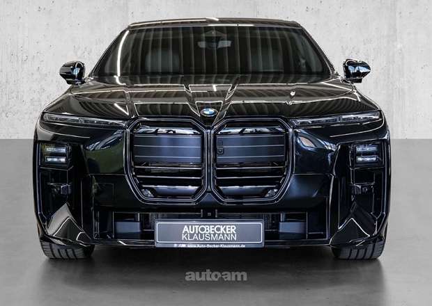 BMW 740