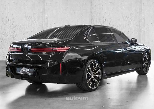 BMW 740